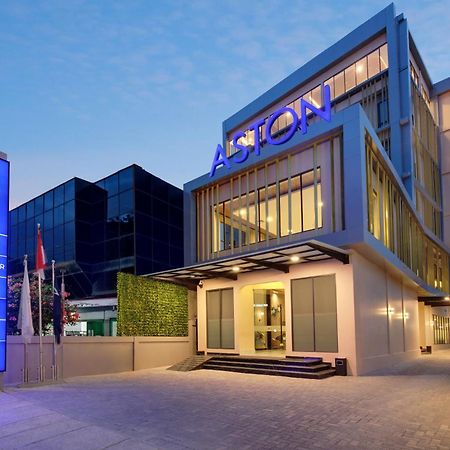 Aston Palu Hotel & Conference Center 외부 사진