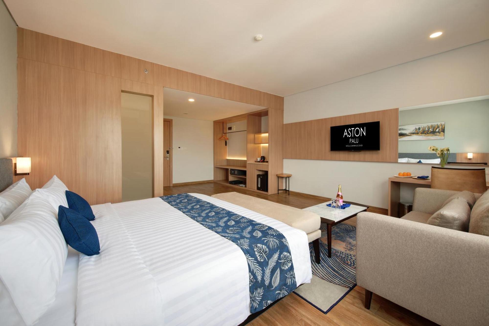 Aston Palu Hotel & Conference Center 외부 사진