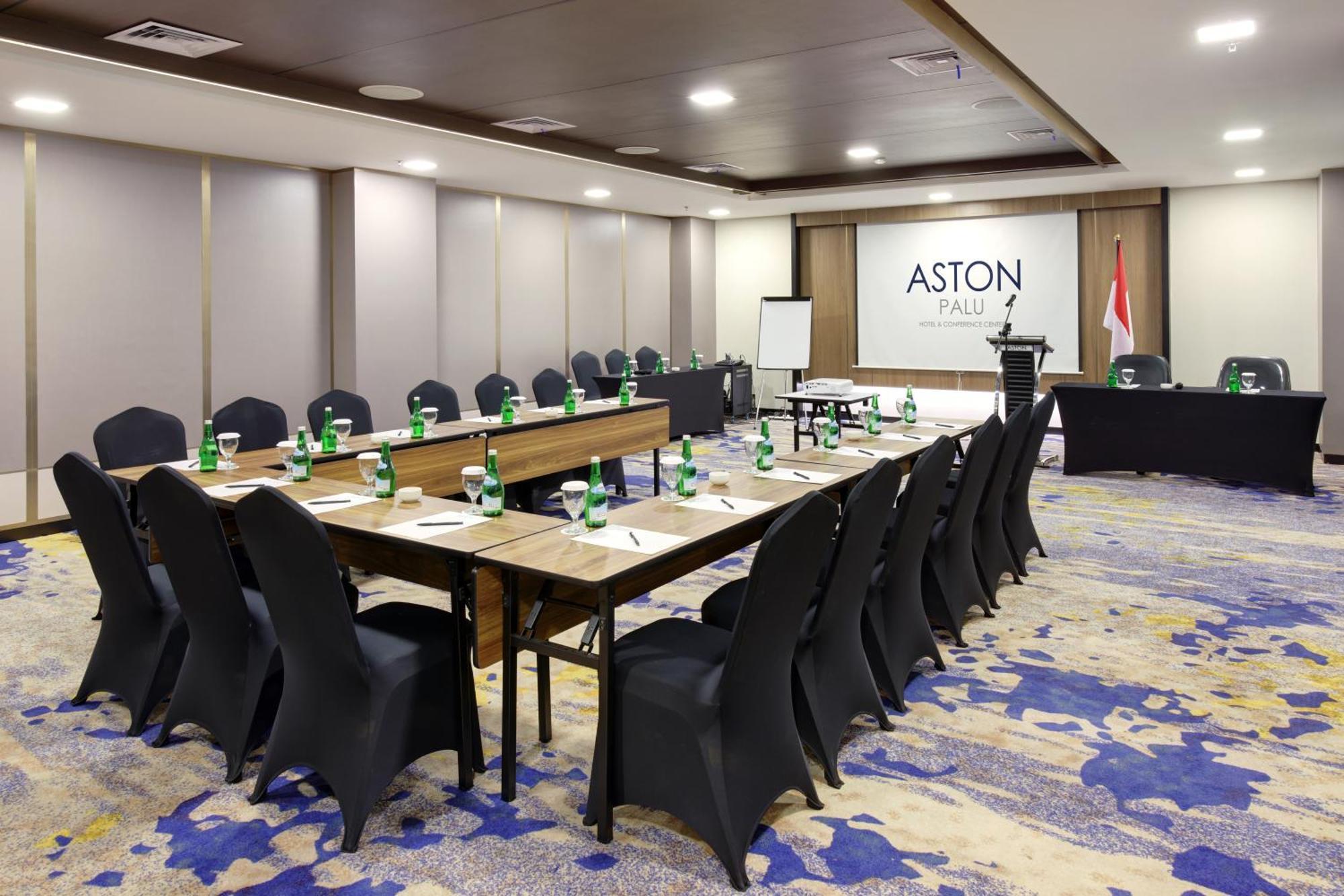 Aston Palu Hotel & Conference Center 외부 사진
