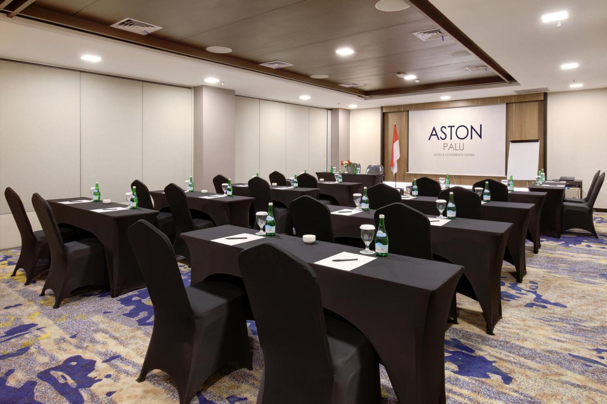 Aston Palu Hotel & Conference Center 외부 사진